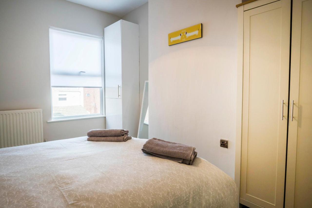 Spacious, Modern 4 Bed House Close To City Centreチェスター エクステリア 写真