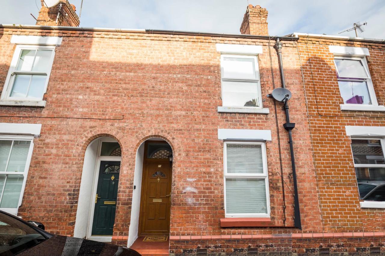 Spacious, Modern 4 Bed House Close To City Centreチェスター エクステリア 写真