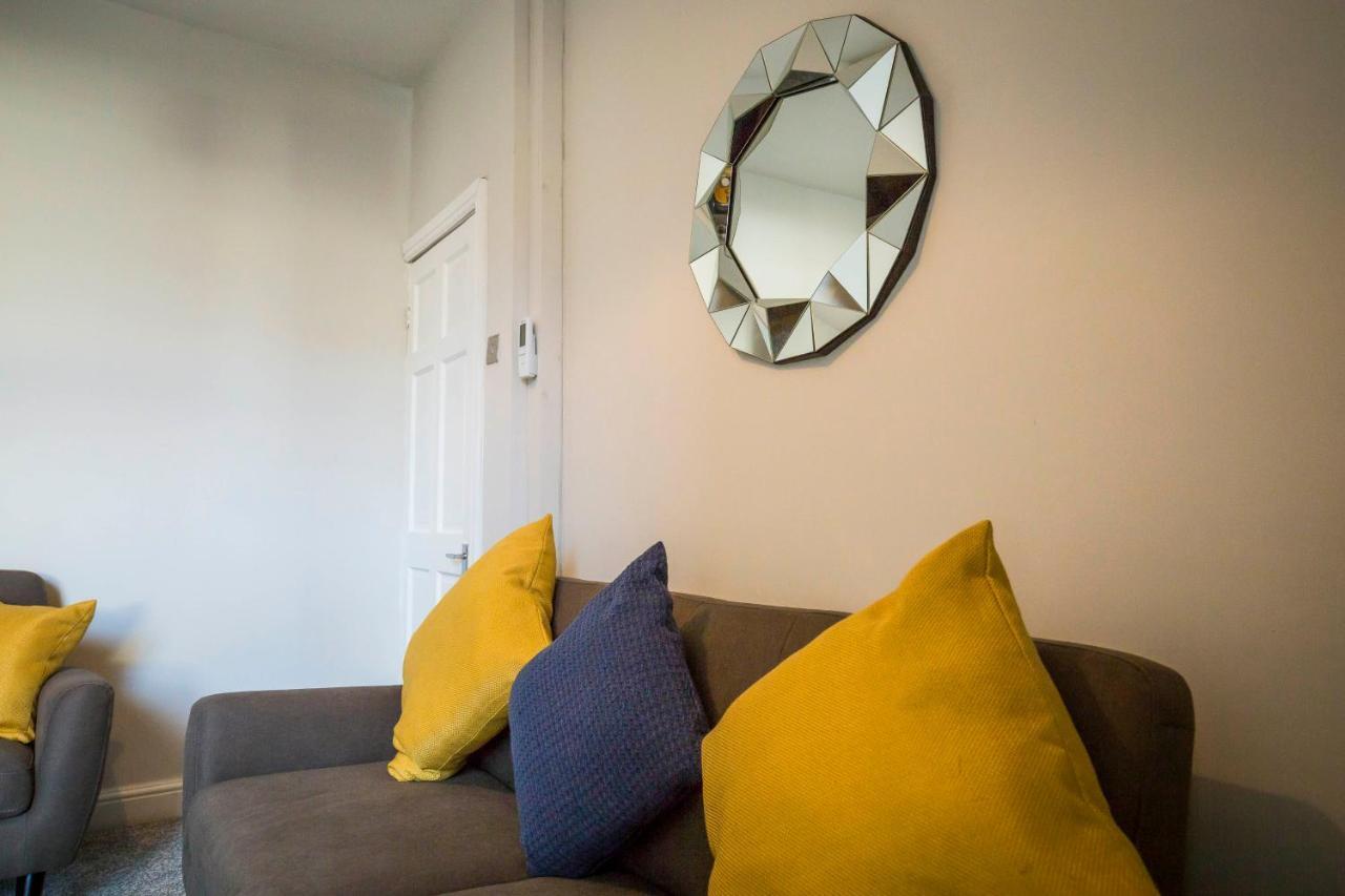 Spacious, Modern 4 Bed House Close To City Centreチェスター エクステリア 写真