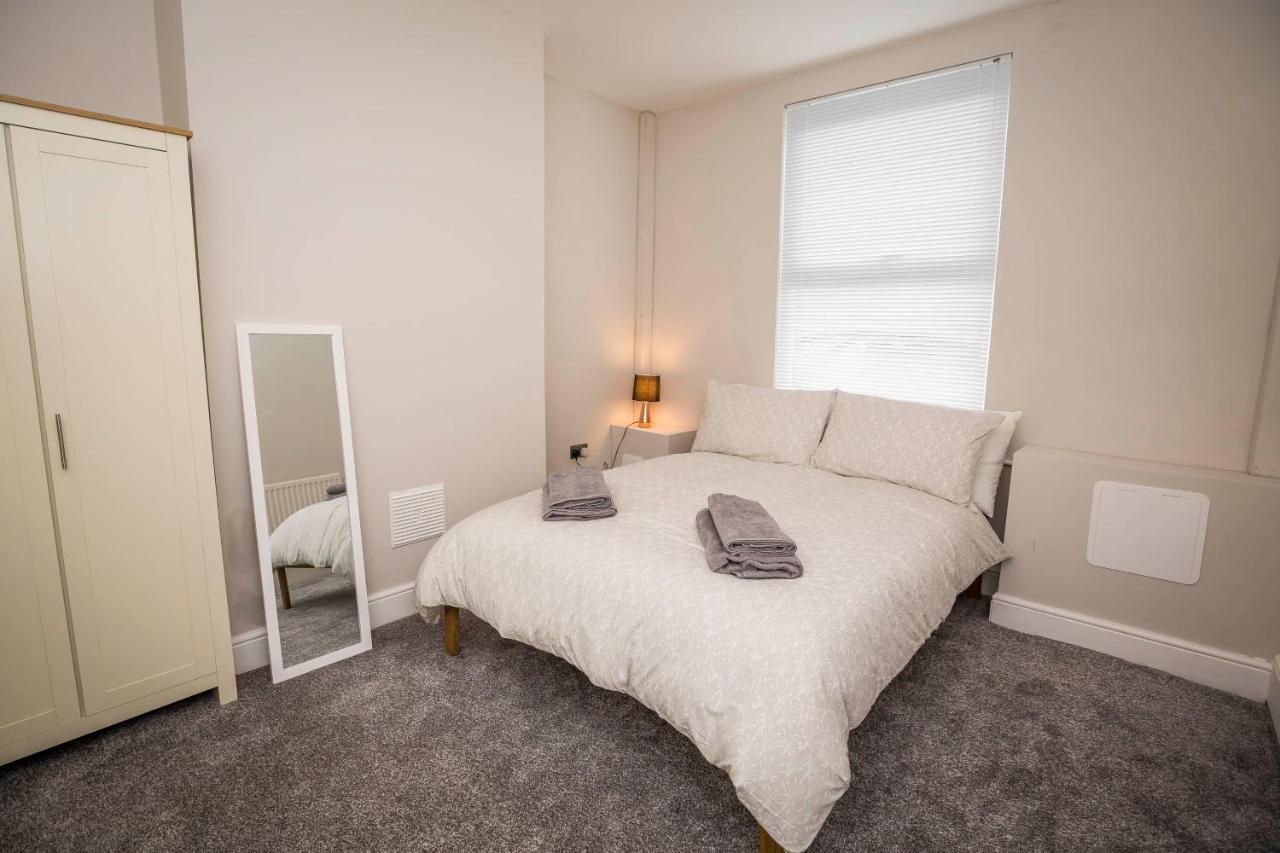 Spacious, Modern 4 Bed House Close To City Centreチェスター エクステリア 写真